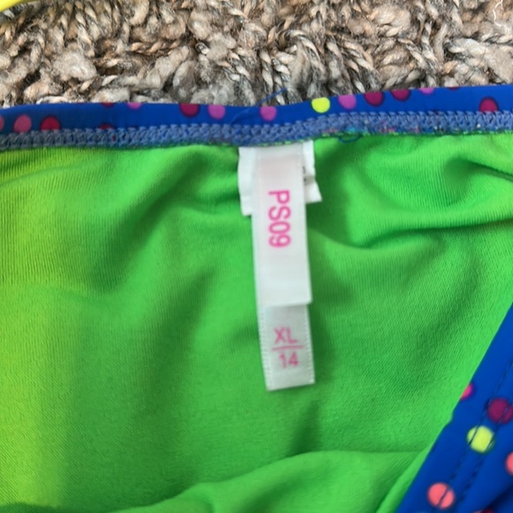 Bathing suit set - Picture 2 of 2